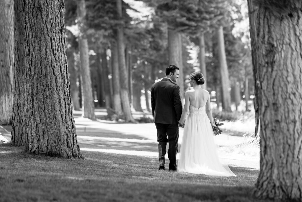 A blend of black and white and crisp color photographs are always provided so you have a variety of wedding photograph styles 